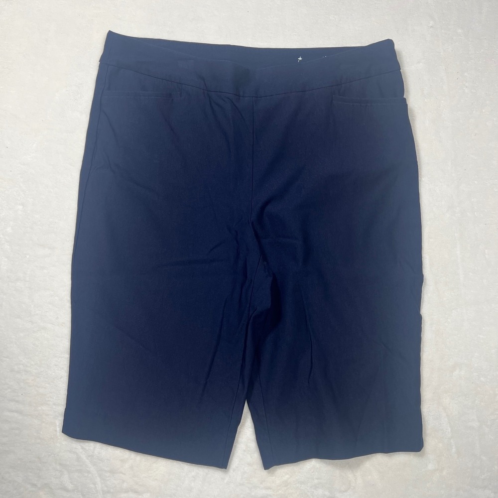 Chicos Navy Blue Pull On Stretch Shorts Size 2.5 US 14 Knee Length Pocketed